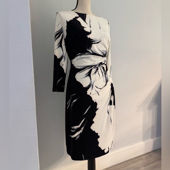Ralph Lauren Black and White cinched Sheath Dress - Picture 3 of 6